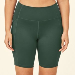 Girlfriend Collective Moss Pocket Bike Shorts